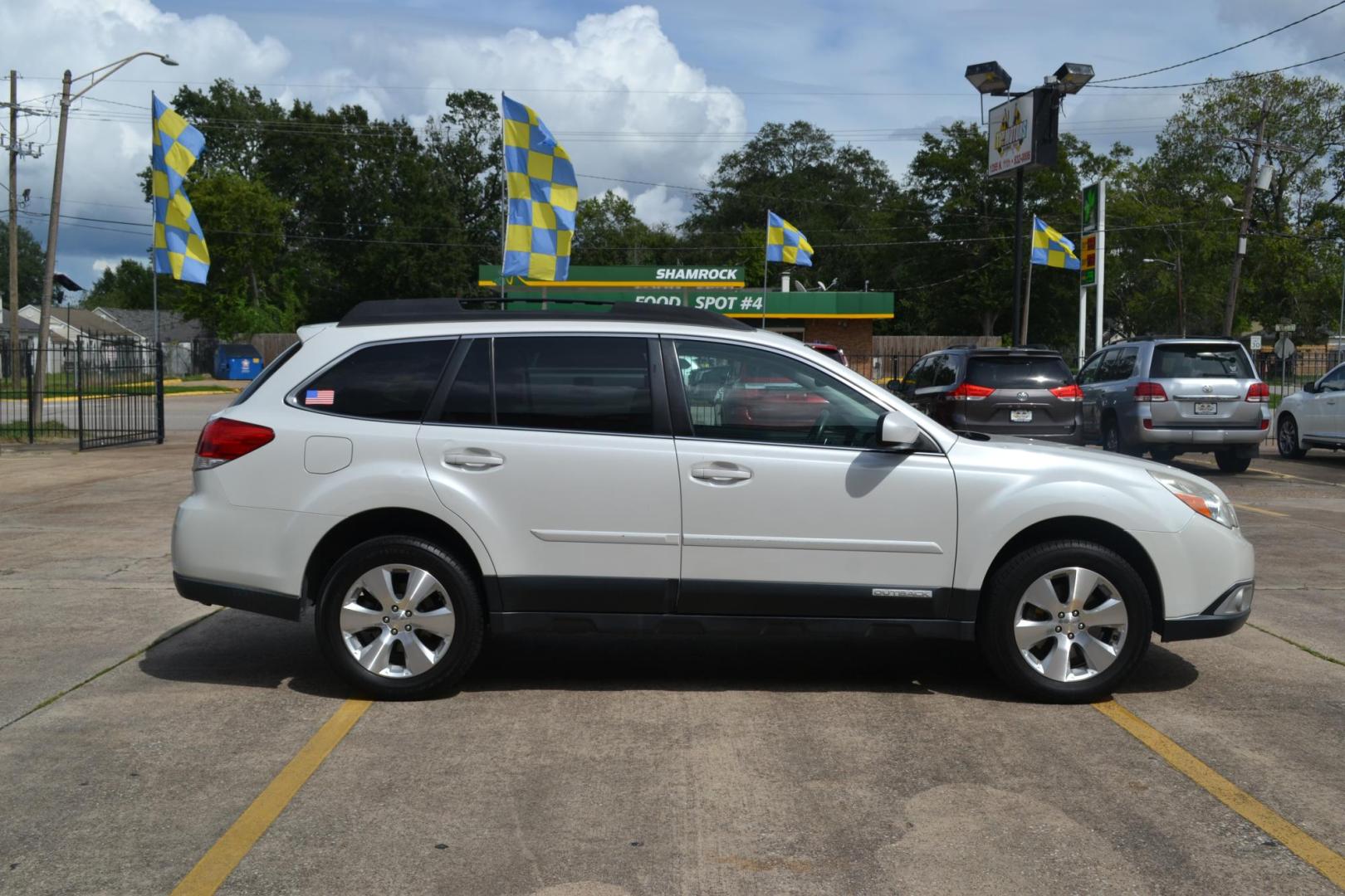 2011 Satin White Pearl /Warm Ivory Leather Interior Subaru Outback 3.6R Limited (4S4BREKC2B2) with an 3.6L H6 DOHC 24V engine, 5-Speed Automatic transmission, located at 1355 North 11th Street, Beaumont, 77702, (409) 832-0006, 30.094290, -94.130096 - Photo#5