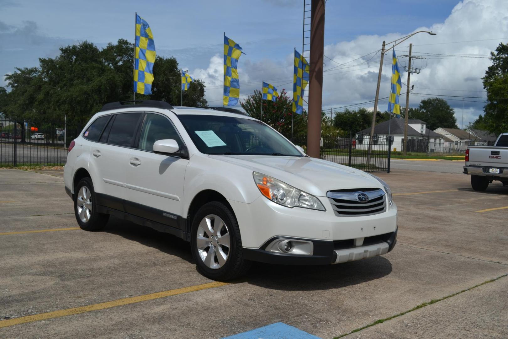 2011 Satin White Pearl /Warm Ivory Leather Interior Subaru Outback 3.6R Limited (4S4BREKC2B2) with an 3.6L H6 DOHC 24V engine, 5-Speed Automatic transmission, located at 1355 North 11th Street, Beaumont, 77702, (409) 832-0006, 30.094290, -94.130096 - Photo#6